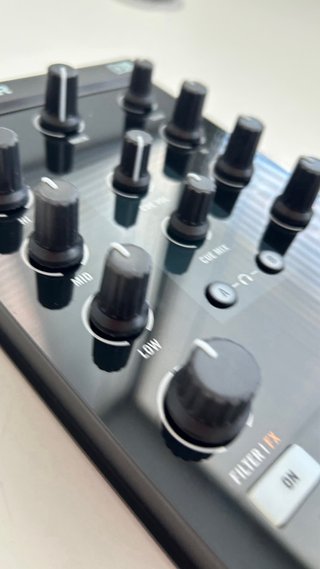Traktor Kontrol Z1