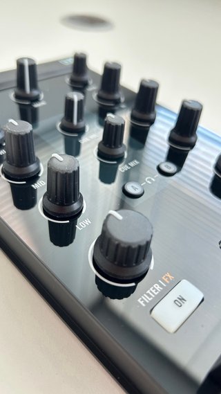 Traktor Kontrol Z1
