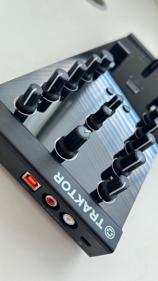 Traktor Kontrol Z1