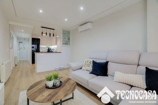 Piso en venta en Singuerlín - Can Franquesa - Les Oliveres en Santa Coloma de Gramanet