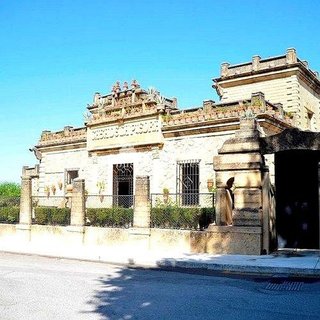 Casa adosada en venta en Porcuna