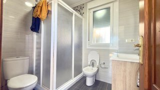 Chalet en venta en Ventiun en Ourense