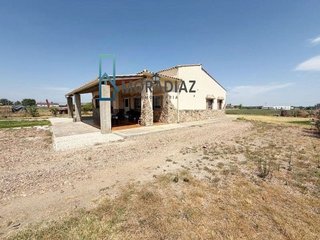 Chalet en venta en Don Benito
