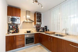 Piso en venta en Los Arqueros-Puerto del Almendro en Benahavís
