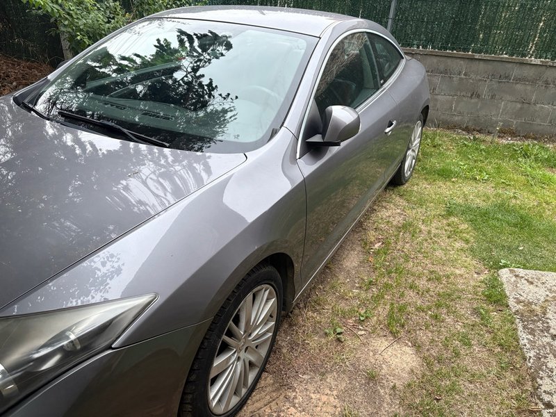 Renault Laguna Coupé 2.0 - foto 1
