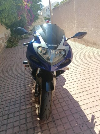 Suzuki GSXR 750 - Muy cuidada