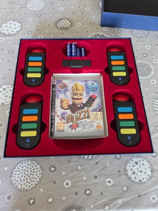 Buzz! Un Mondo di Quiz Ed. Speciale PS3