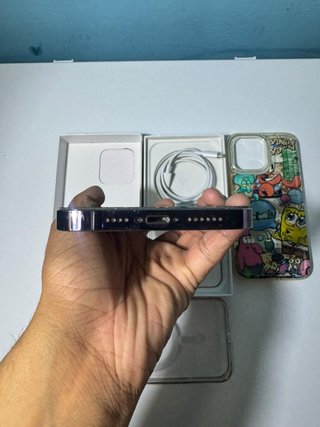 iPhone 14 Pro Max Morado + Accesorios