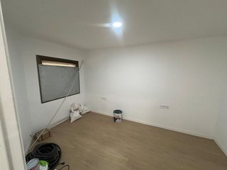 Piso en venta en Fondo en Santa Coloma de Gramanet