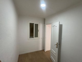 Piso en venta en Fondo en Santa Coloma de Gramanet