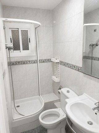 Piso en venta en Fondo en Santa Coloma de Gramanet