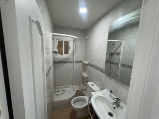 Piso en venta en Fondo en Santa Coloma de Gramanet