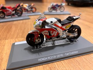 Maqueta Moto GP Honda RC213V Cal Crutchlow