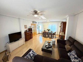 Casa adosada en venta en Santa Cruz - Industria - Polígono Campollano en Albacete
