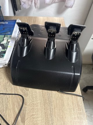 Volante y pedalera logitech g29 para ps4/ps5/pc