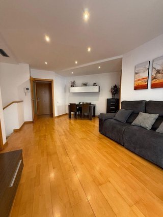 Dúplex en venta en Pubilla Cases en Hospitalet de Llobregat, L´
