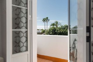 Casa adosada en venta en Nueva Andalucía centro en Marbella