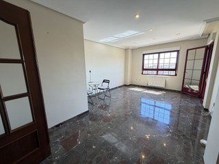 Piso en venta en Renfe - Bulevar 1º y 2º Fase en Jaén