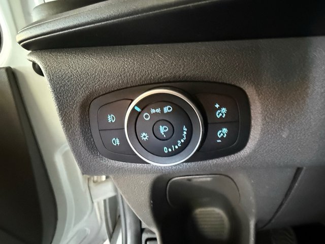 FORD TRANSIT CUSTOM 2.0 Tdci Ambiente Combi 9 plz.