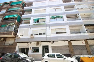 Piso en venta en Dolores