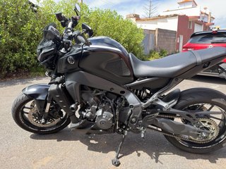 Yamaha MT-09 Negra