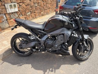 Yamaha MT-09 Negra