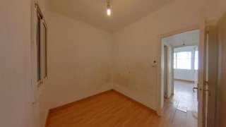 Piso en venta en El Camp de l'Arpa del Clot en Barcelona