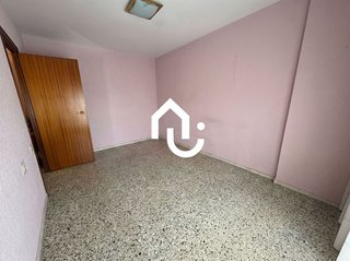 Piso en venta en Riu en Santa Coloma de Gramanet