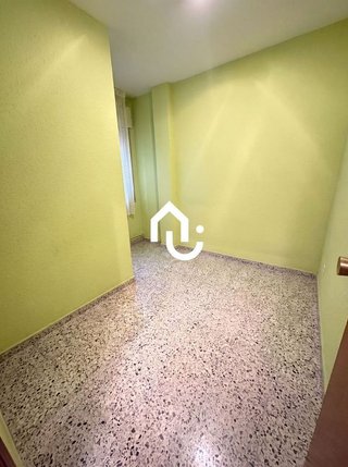 Piso en venta en Riu en Santa Coloma de Gramanet