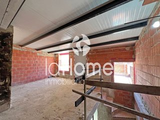 Casa adosada en venta en Núcleo Urbano en Pobla de Vallbona (la)