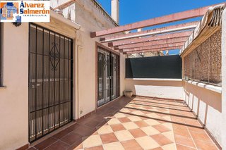 Casa adosada en venta en Huétor Vega