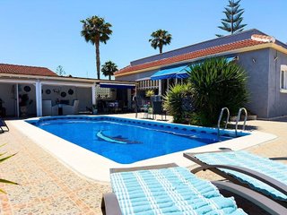 Chalet en venta en La Siesta - El Salado - Torreta en Torrevieja