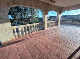 Chalet en venta en Crevillent