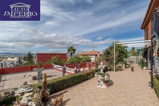 Chalet en venta en Huétor Vega