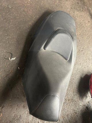 Asiento Suzuki Burgman 400 2018