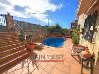 Chalet en venta en Urbanitzacions en Blanes