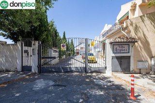 Casa adosada en venta en Cervantes en Granada