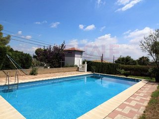Chalet en venta en Centro en Chiva
