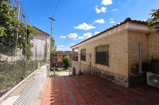 Chalet en venta en Illora