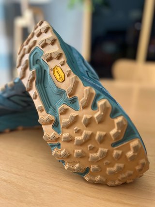 Zapatillas trail New Balance Hierro V9