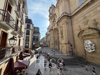 Piso en venta en Parte Vieja en San Sebastián-Donostia