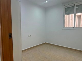 Piso en venta en Monserrat