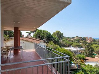 Chalet en venta en Els Pins - Politur en Castell-Platja d´Aro