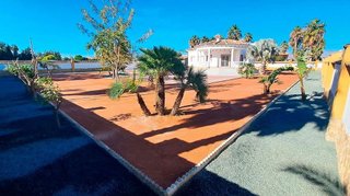 Chalet en venta en Catral