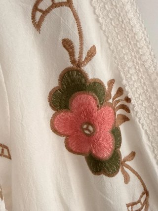 Vestido blanco algodón bordado floral