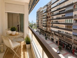 Piso en venta en Ensanche - Diputación en Alicante