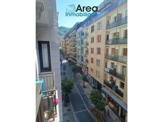 Piso en venta en Gros en San Sebastián-Donostia