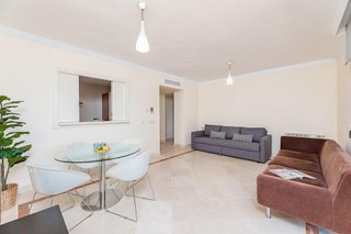 Piso en venta en Nueva Andalucía centro en Marbella