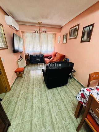 Piso en venta en Juan de la Cierva en Getafe