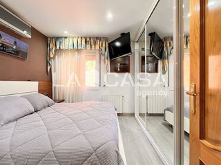Piso en venta en Artigas - Llefià en Badalona